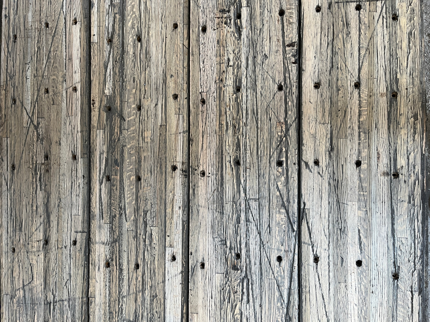 Reclaimed Oak Cargo Planks