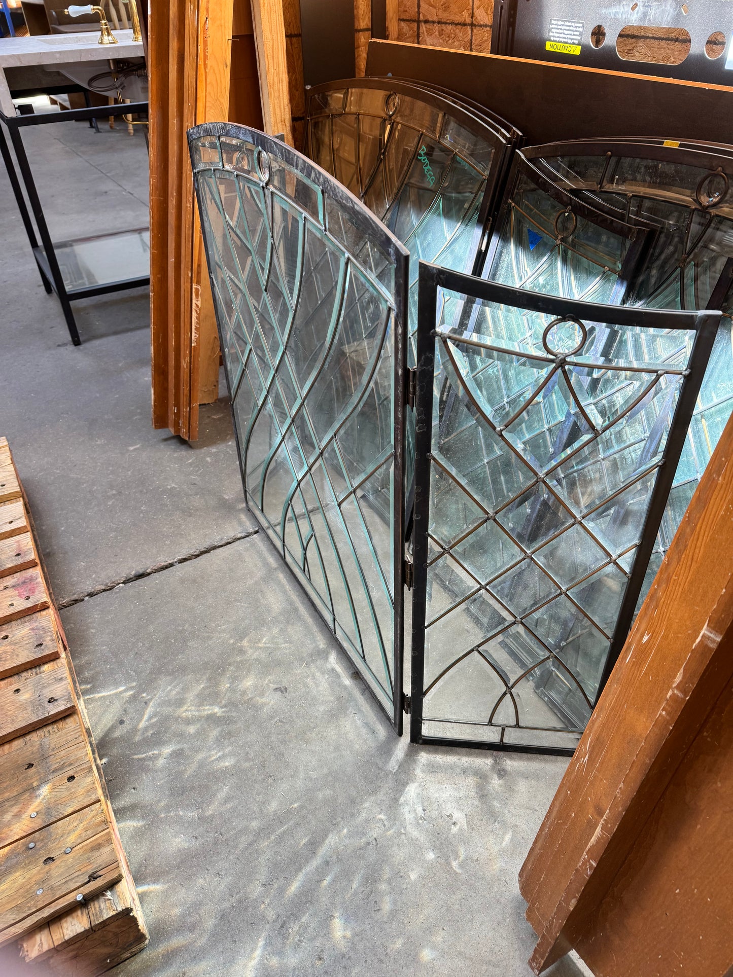Decorative Curved Glass Fireplace Screen