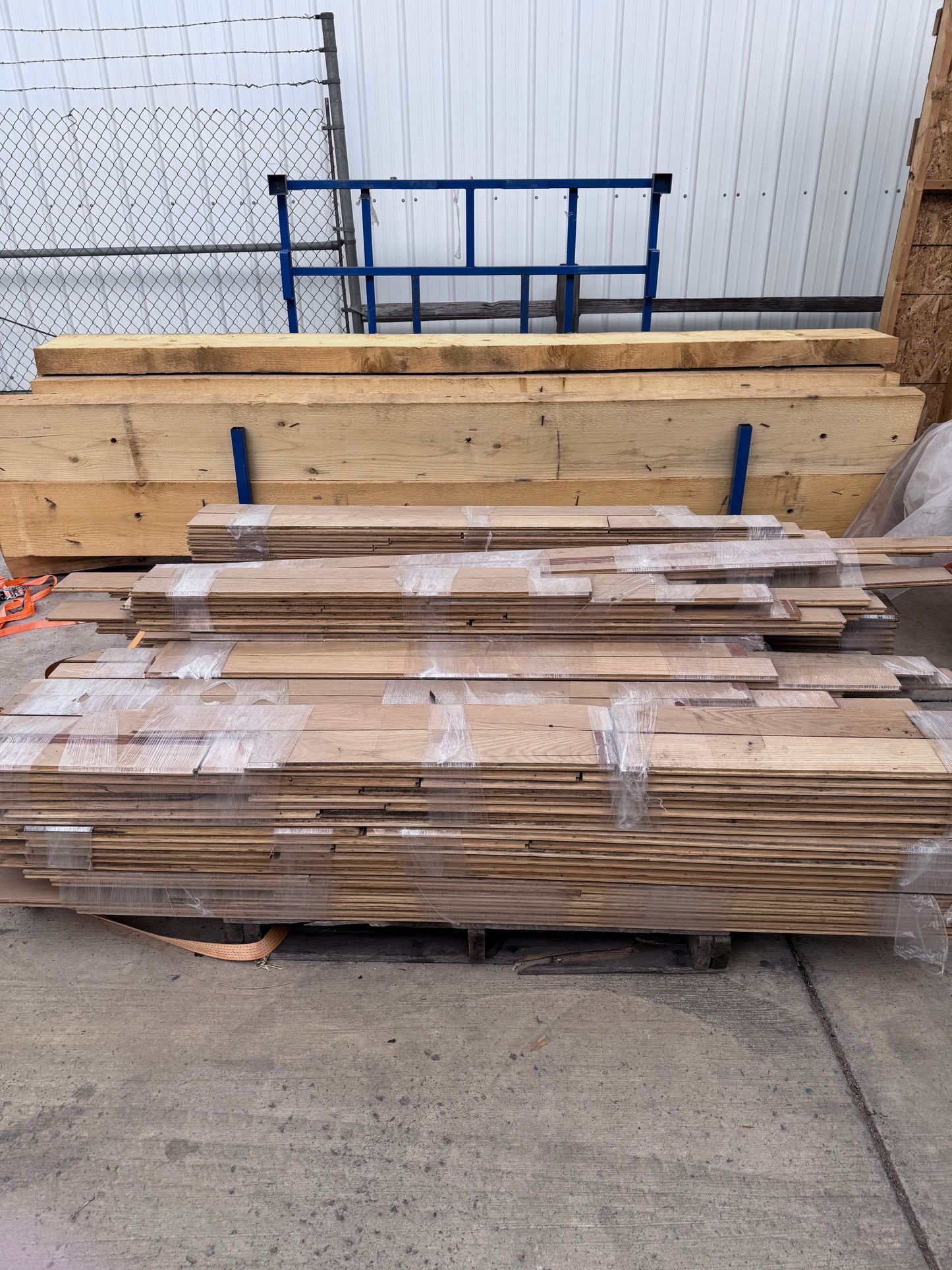 Oak Reclaimed Flooring, Variable Width, 400 sqft