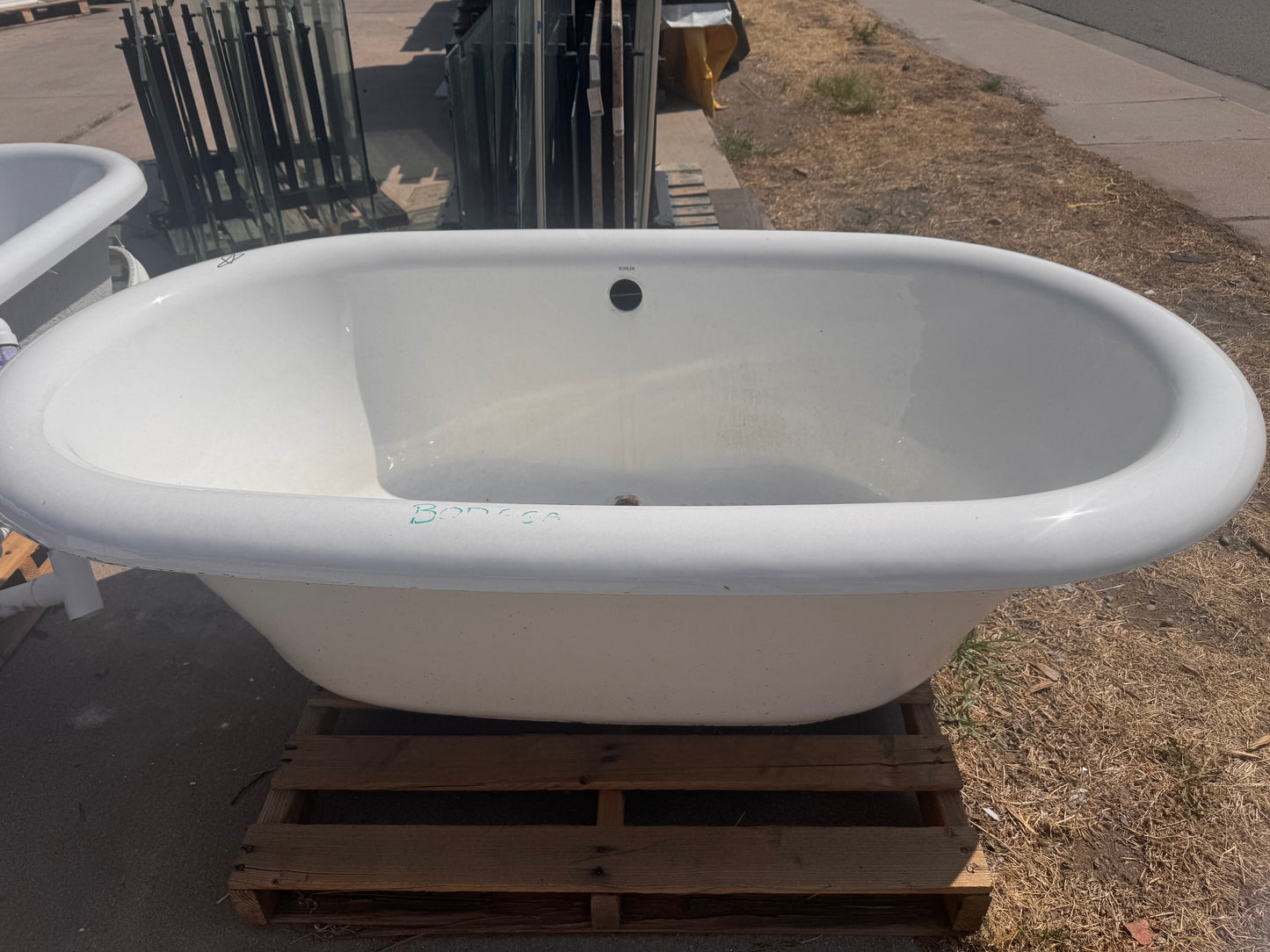 Reclaimed Soaking Tub, 6 Foot White