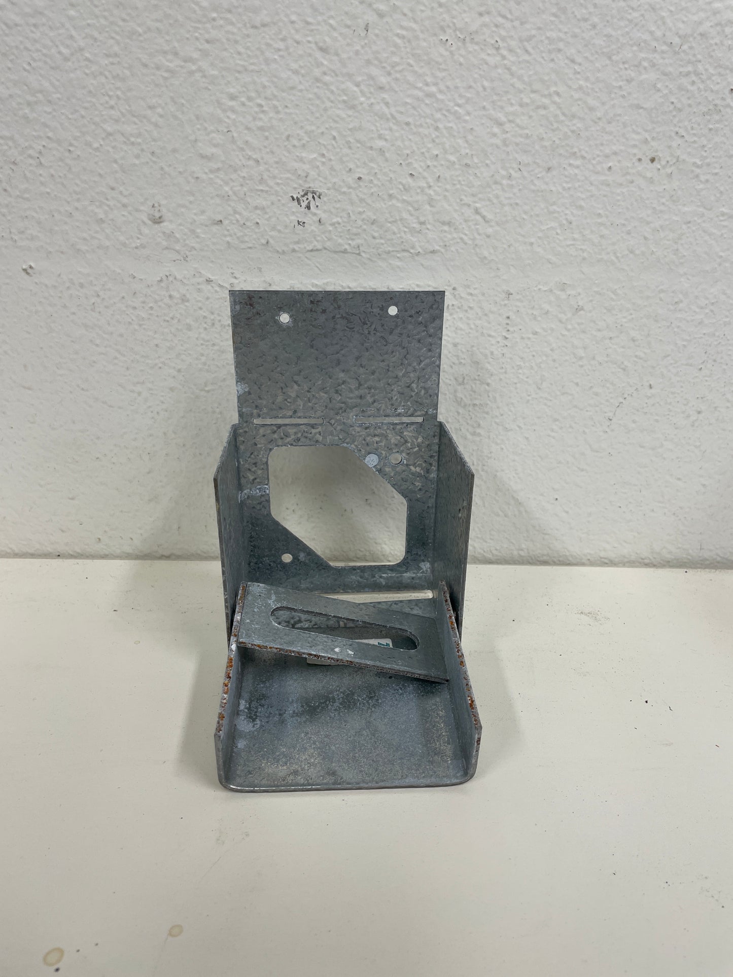 Simpson Strong-Tie AB44Z Adjustable Post Base