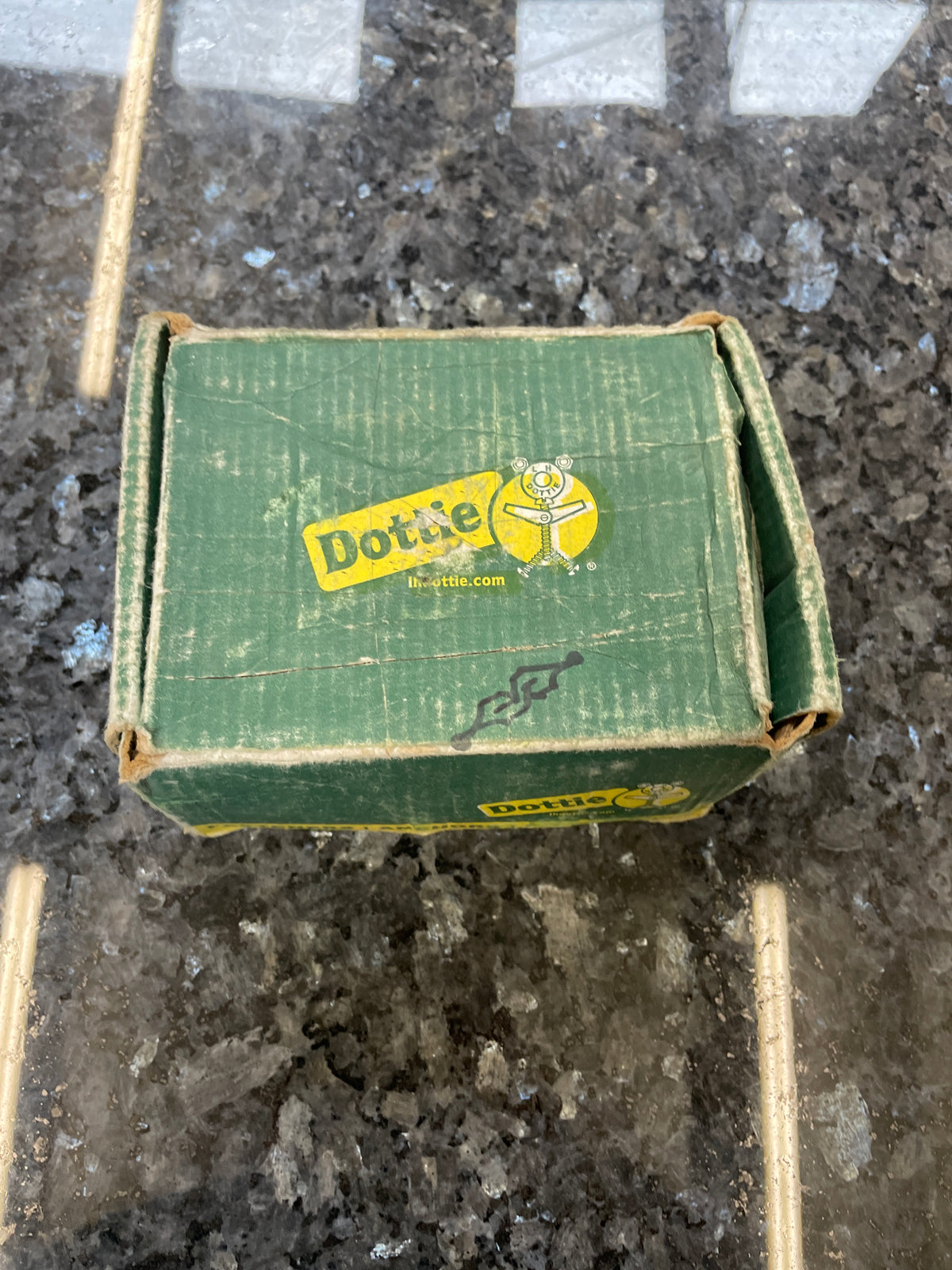 Dottie MA5 1/4 Inch Machine Screw Anchors, New