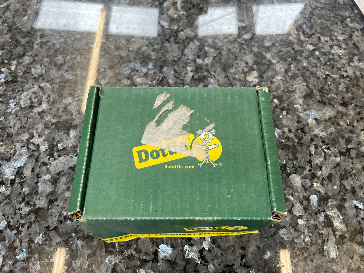 Dottie RMC8323 8-32 x 3 Inch Round Head Machine Screws, New (Box of 100)