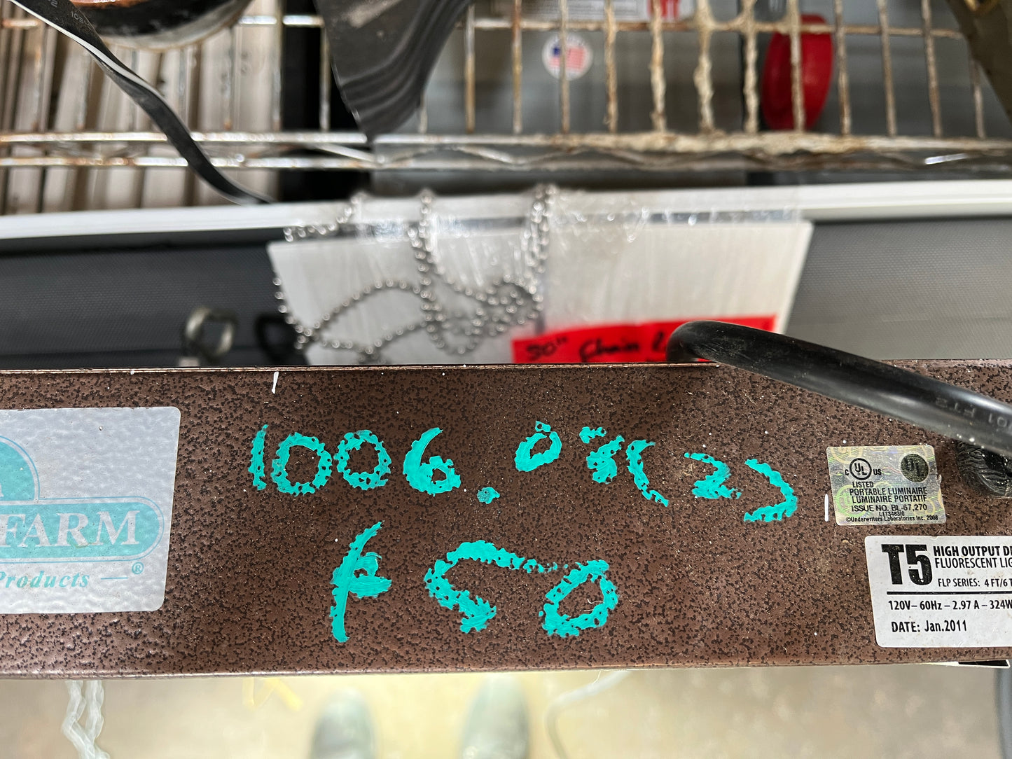 Hydrofarm T5 High Output 4ft / 6-Tube Fluorescent Grow Light Fixture ID# 1006.03