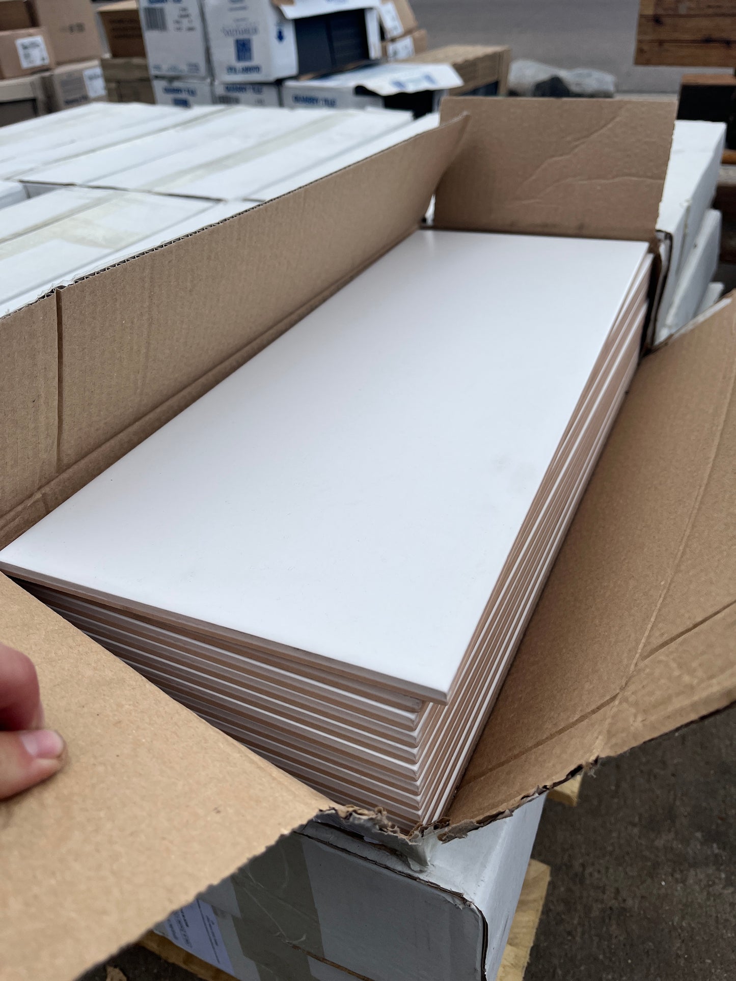 Porcelain Tile, 8x20in, Matte White, 342 sqft