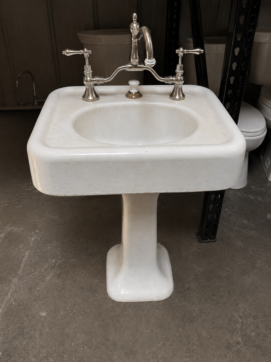 24x19 AMCO Cast Iron Pedestal Bathroom Sink, White [#205.10]