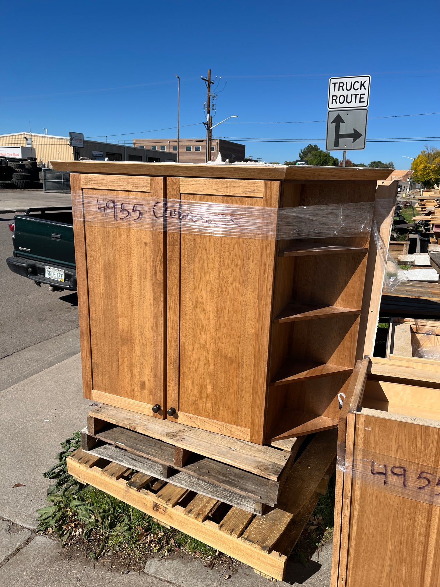 Oak Cabinet Set Complete Matching Layout [1114.01]