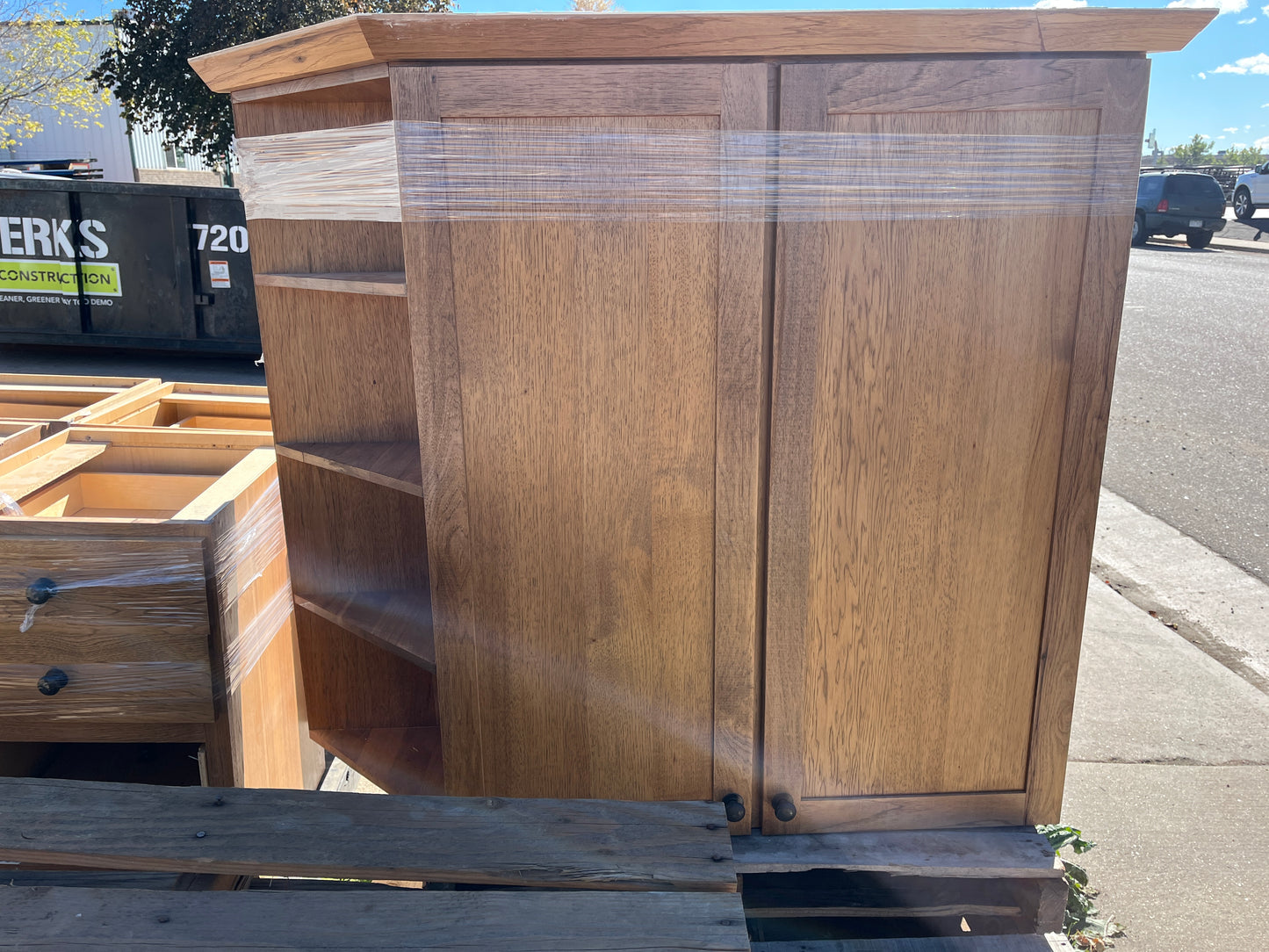 Oak Cabinet Set Complete Matching Layout [1114.01]