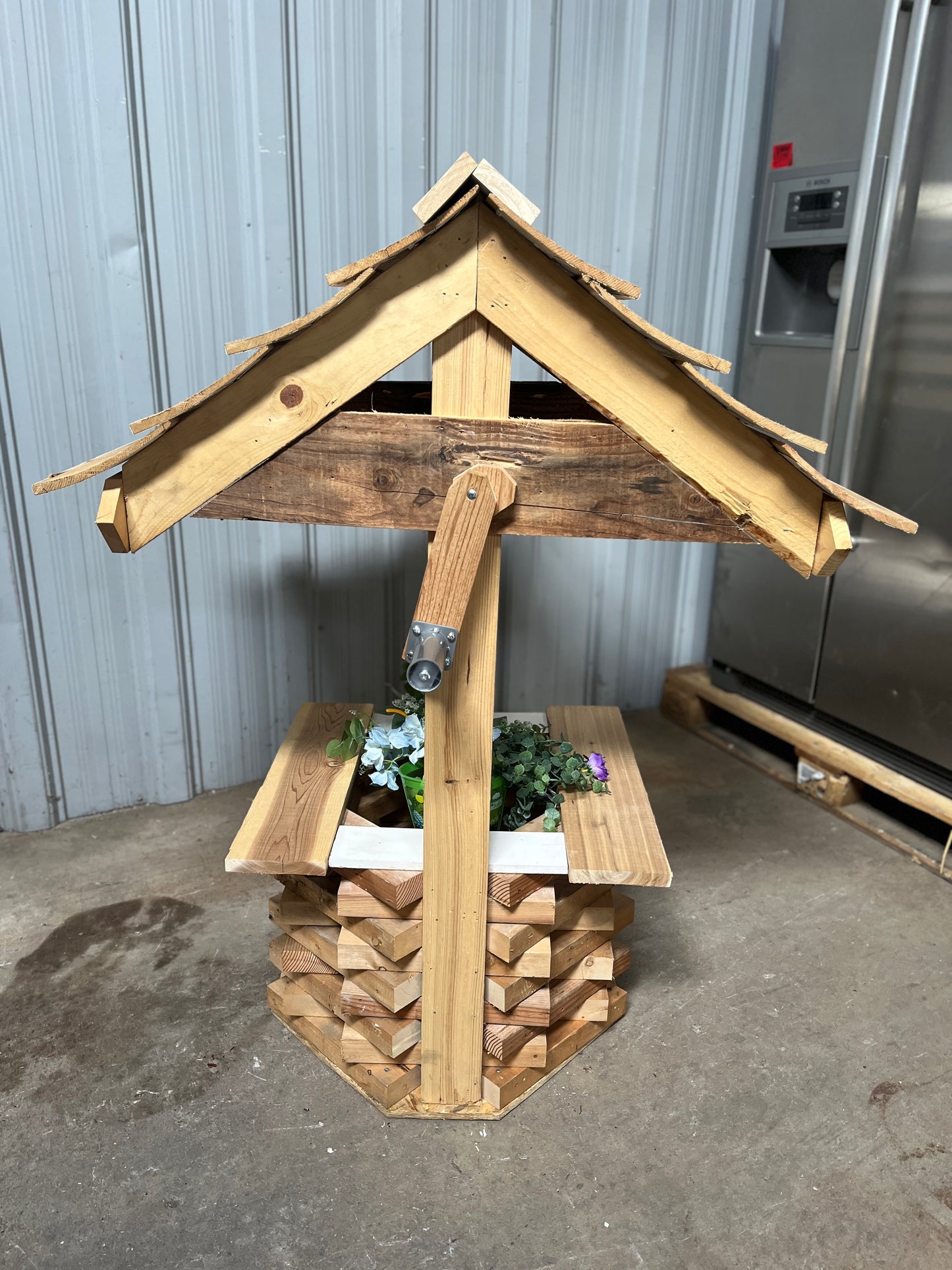 Handmade Wishing Well Planter made from Reclaimed Wood – Paintable Garden Decor