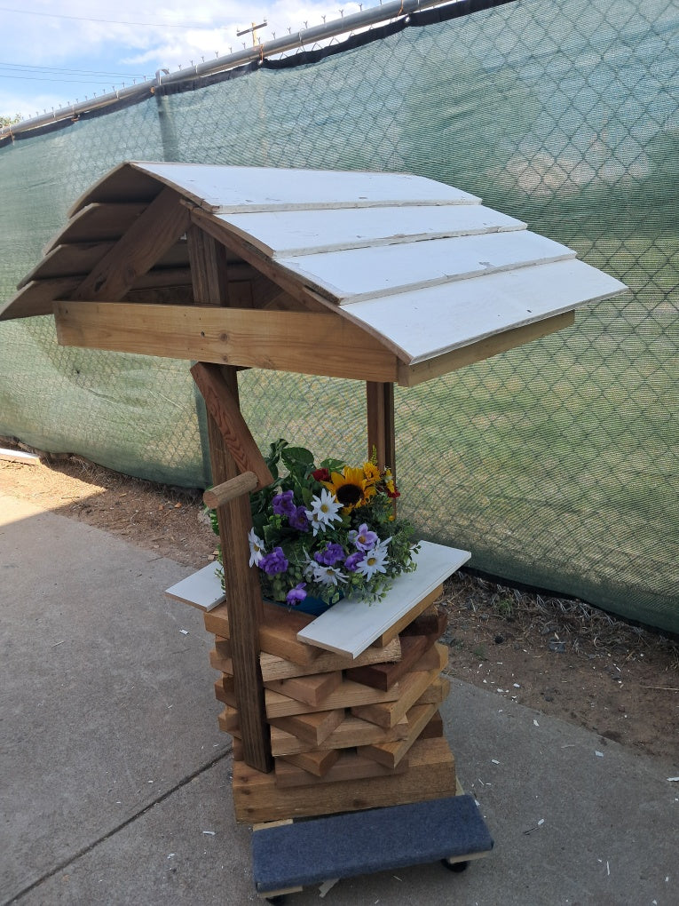Handmade Wishing Well Planter made from Reclaimed Wood – Paintable Garden Decor
