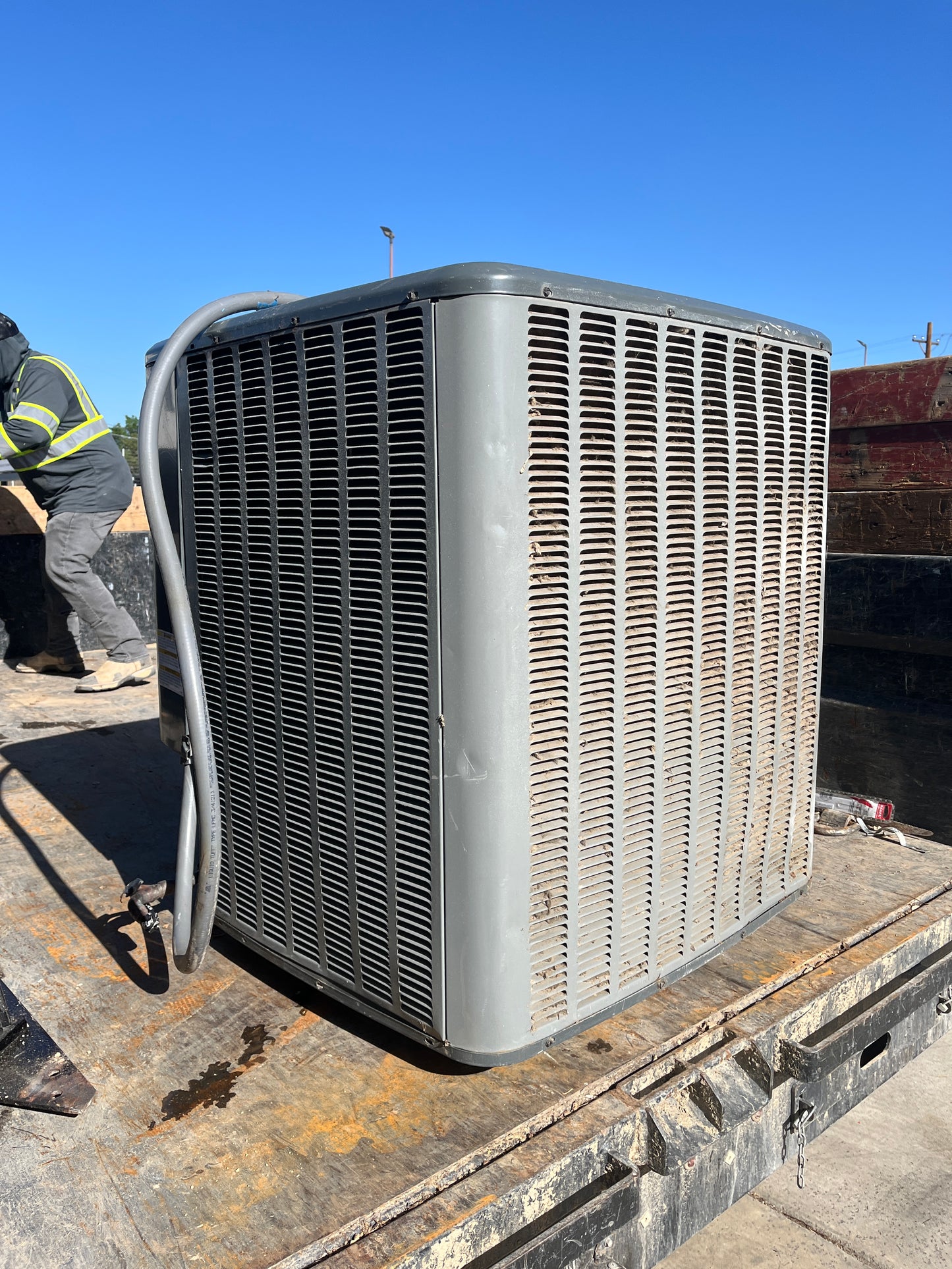 1.5 Ton Reclaimed Amana Condensing Unit, R410A
