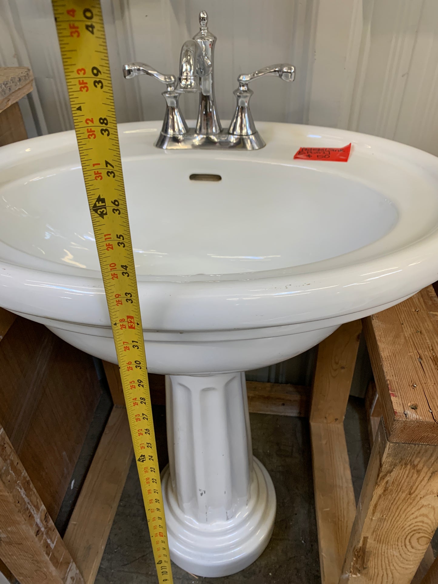 Pedestal Sink [919.03]