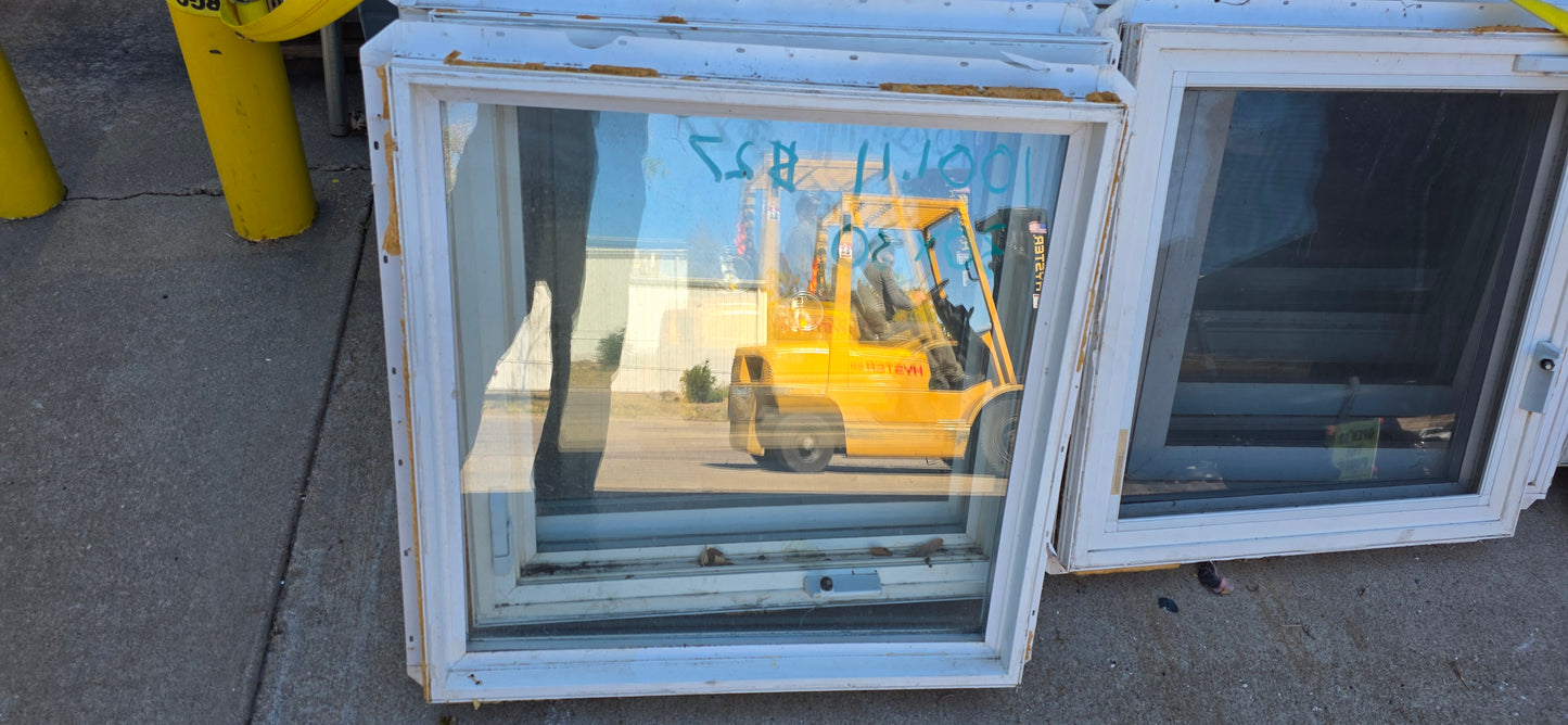 Double-Paned Window 30" x 30" [1001.11]