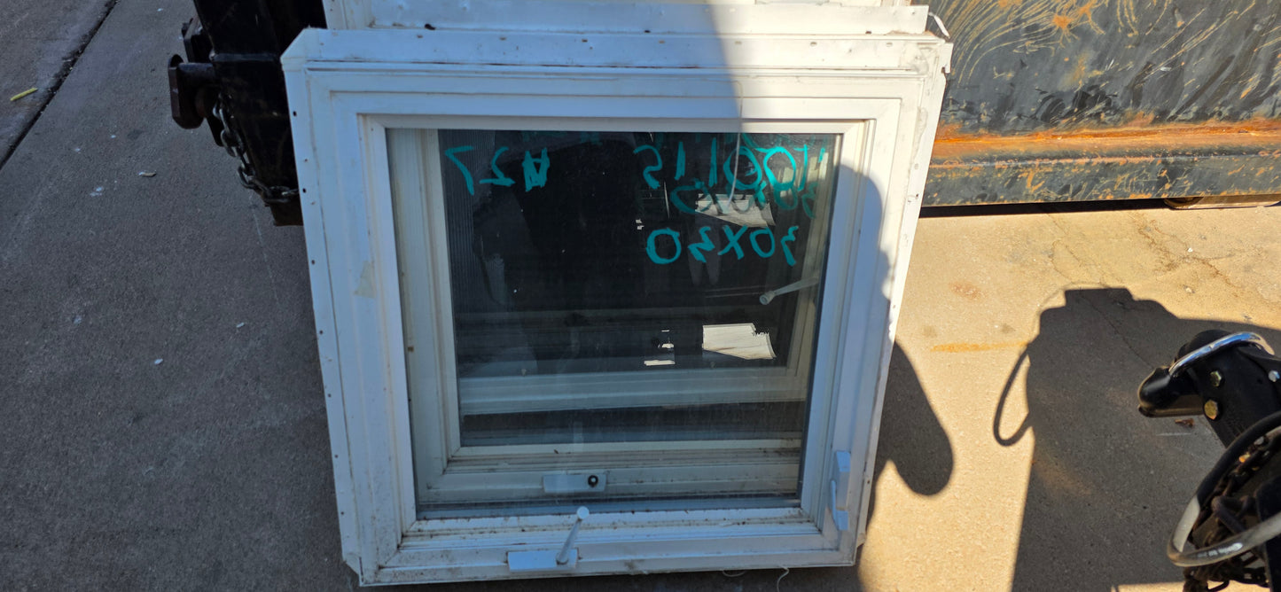 Double-Paned Window 30" x 30" [1001.15]