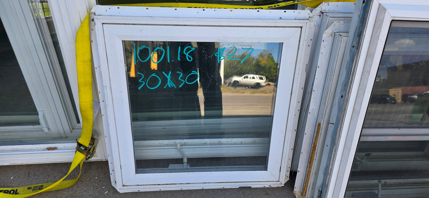 Double-Paned Window 30" x 30" [1001.18]