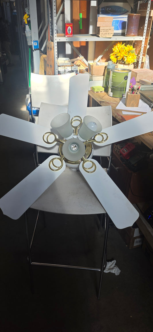Hampton Bay 5 Blade Ceiling Fan With Light Kit [#117.03]