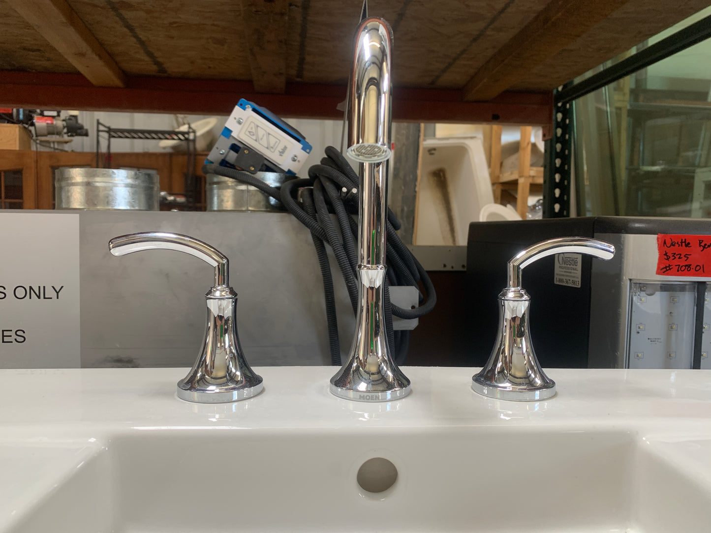 Kohler Wall-Mount Vanity with Moen Faucet Set [808.01]
