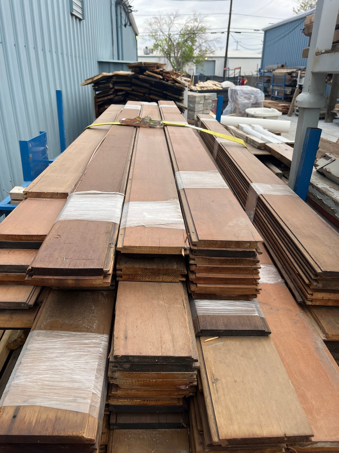 Redwood Reclaimed Shiplap, 5in, 275 sqft [#411.02]