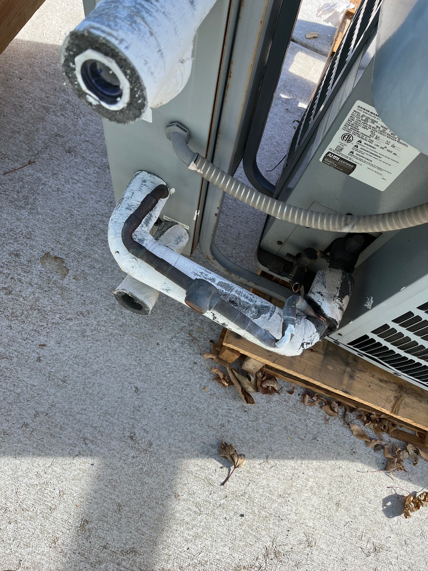 10 Ton Air Conditioner Condenser (Daikin DX11SA1203) [813.03]