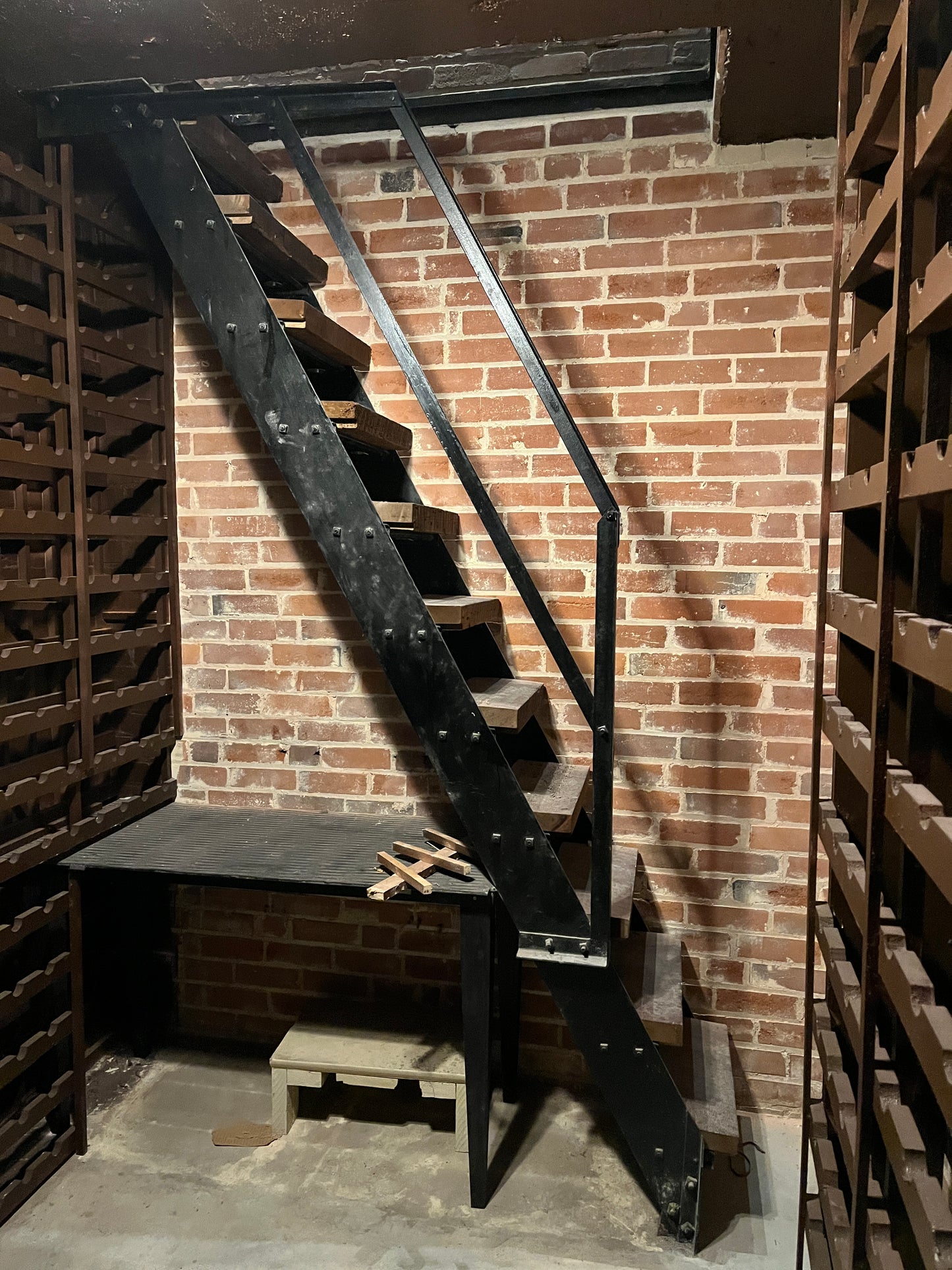 11 Step Douglas Fir Staircase, Steel Stringers