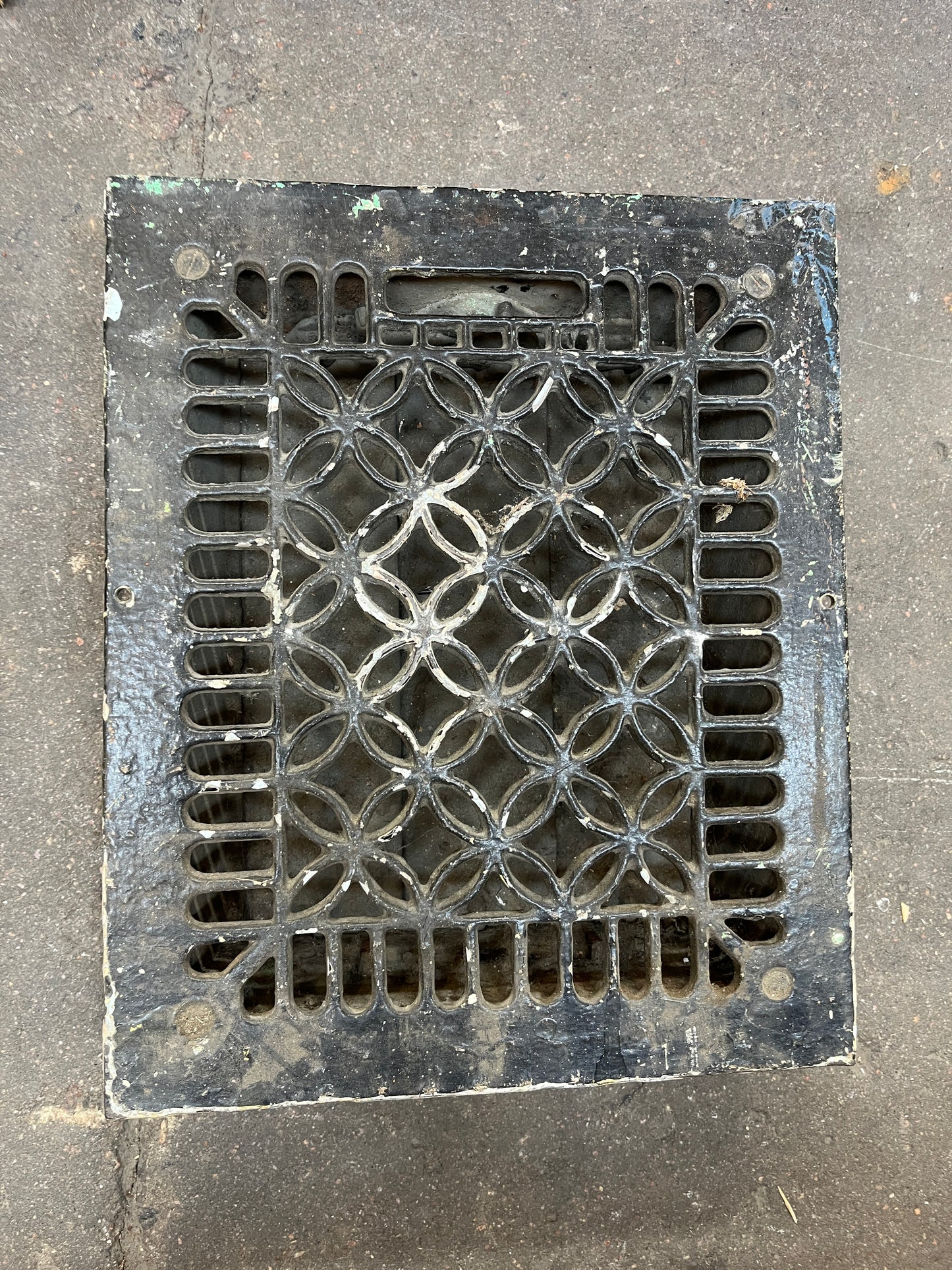 Cast Iron Floor Registers (2) – Floral Ring [#B427.11]