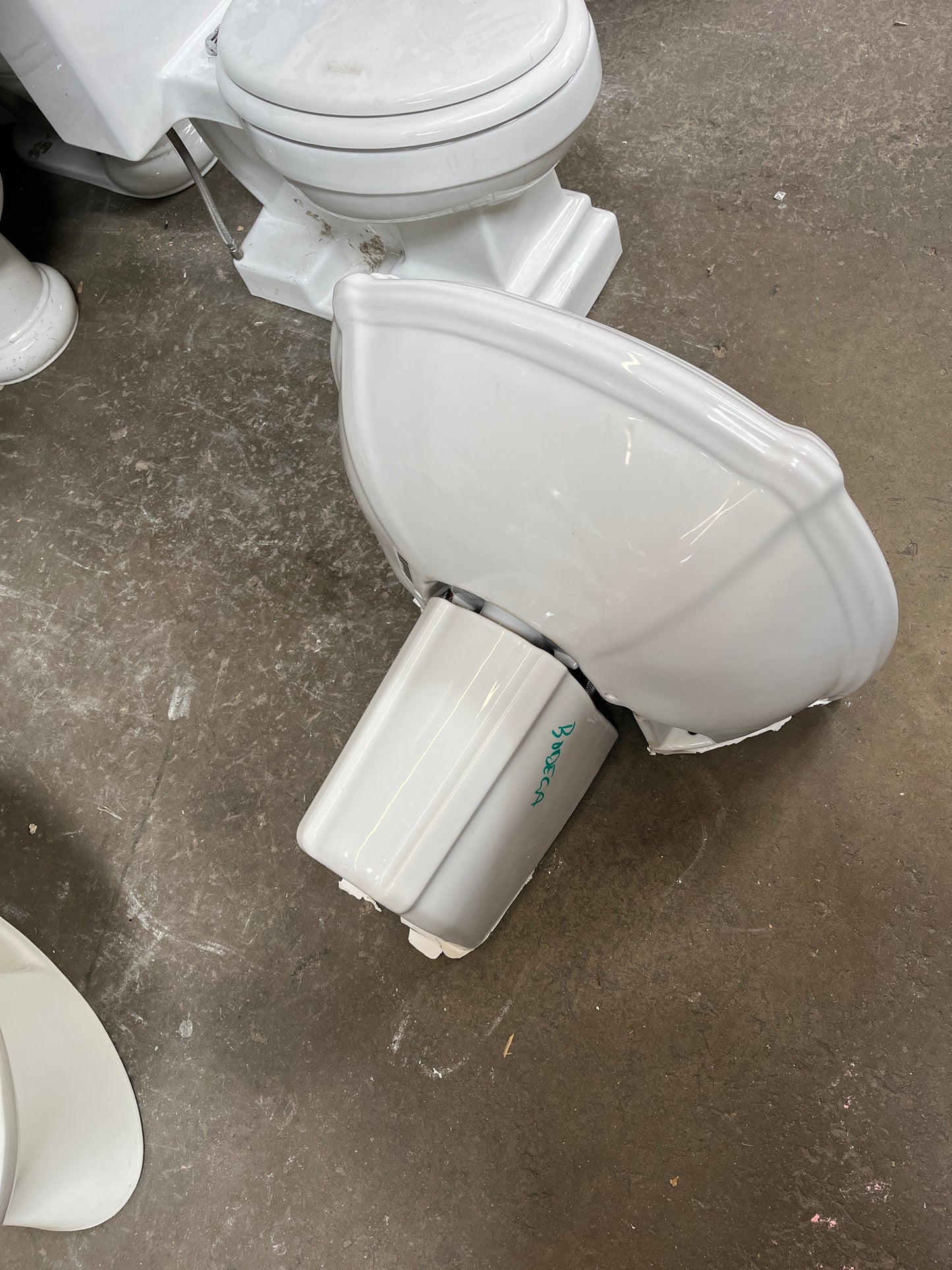 Kohler Wall-Mount Porcelain Bathroom Sink w/ Faucet [#J506.01]