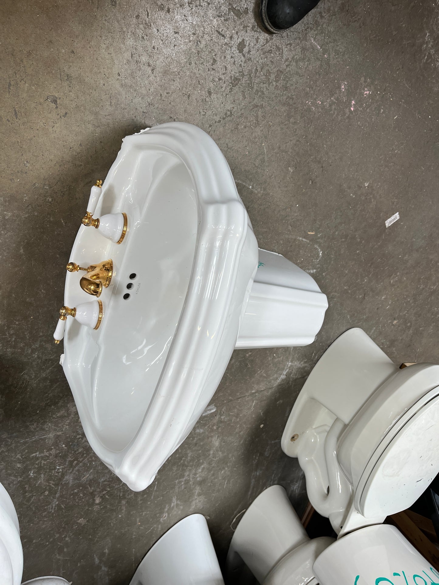 Kohler Wall-Mount Porcelain Bathroom Sink w/ Faucet [#J506.01]