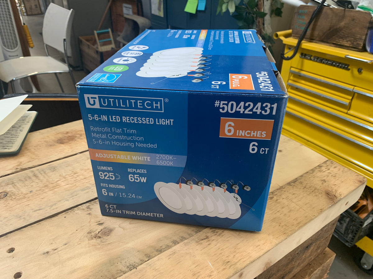 Utilitech 6-Pack LED Recessed Light Trim Kit - New in Box