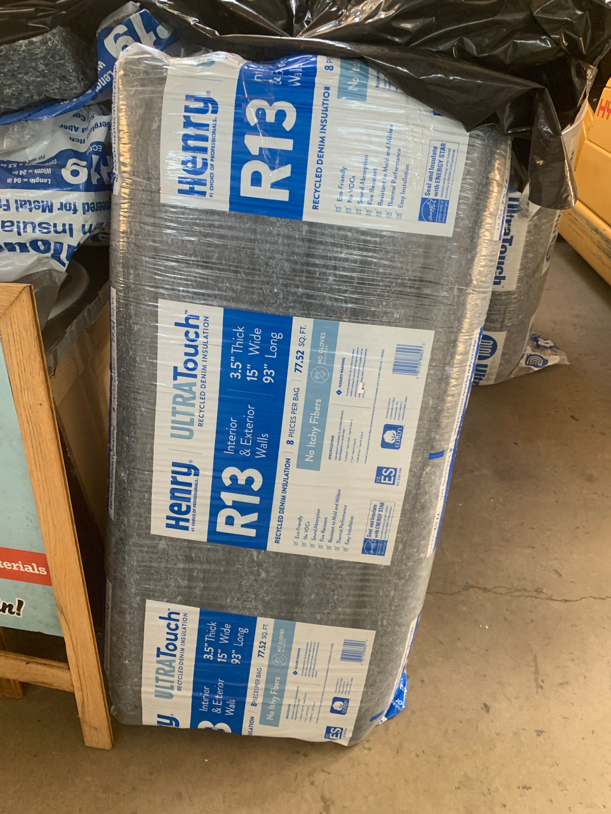 Henry UltraTouch R-13 Recycled Denim Insulation, 15in x 93in Batts. ID #D922.01