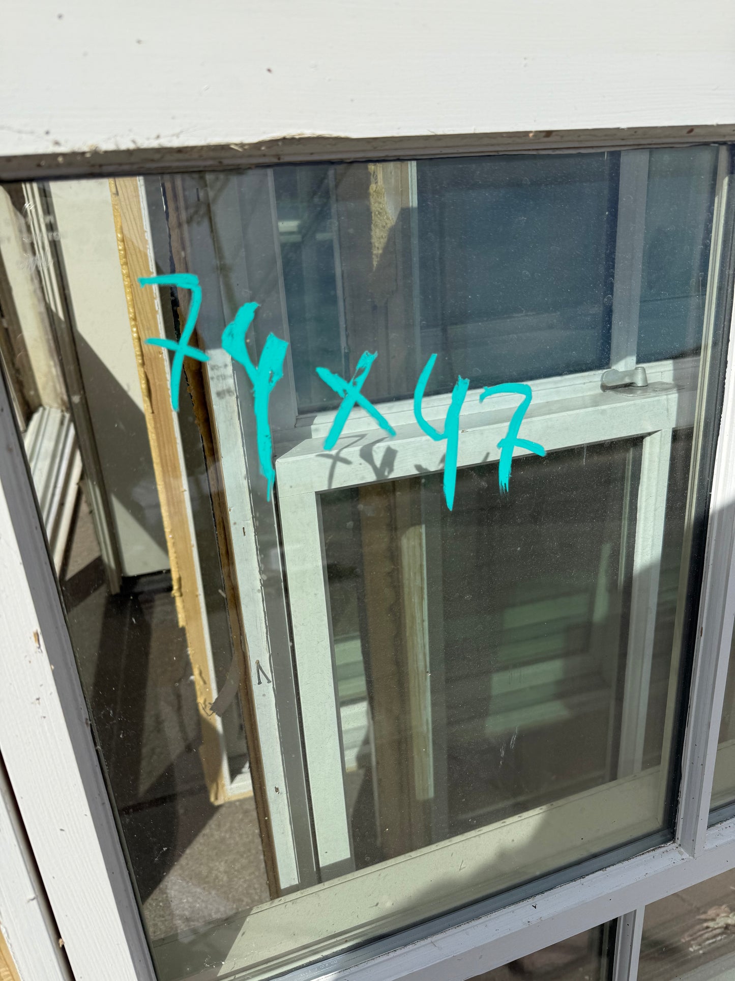 Vinyl Sliding Window 74x47 Grid Style [TNCC.407.09]