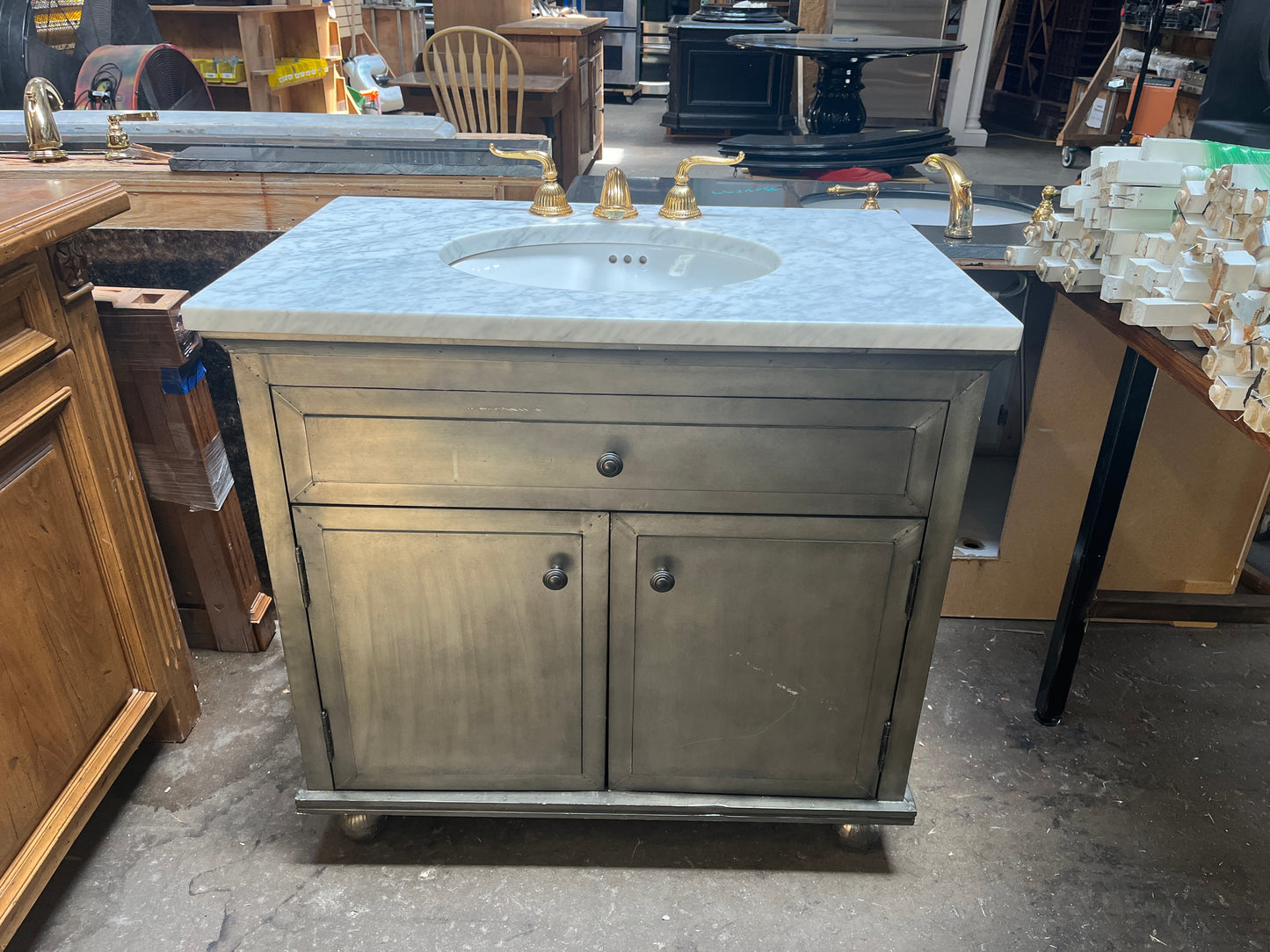 36in Single Bathroom Vanity, Pewter Finish [#SNCC.609.01]