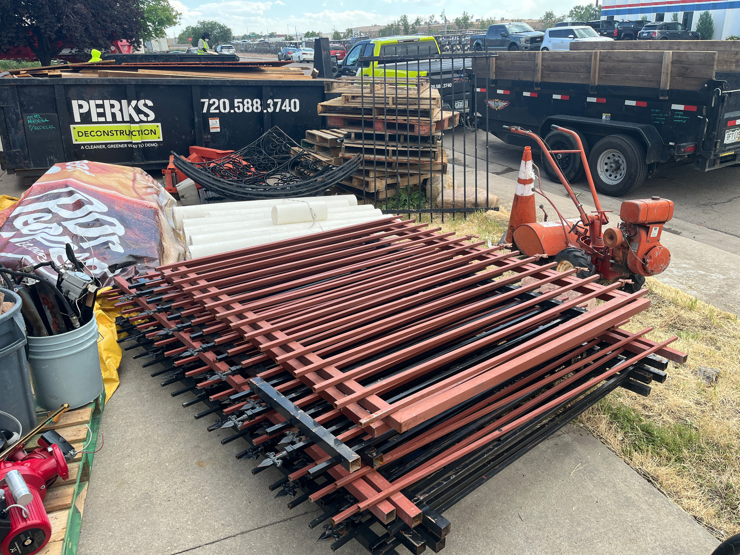 Steel Ornamental Fence Panels, Mixed Finish 6'-7'10" [#SNCC.609.04]