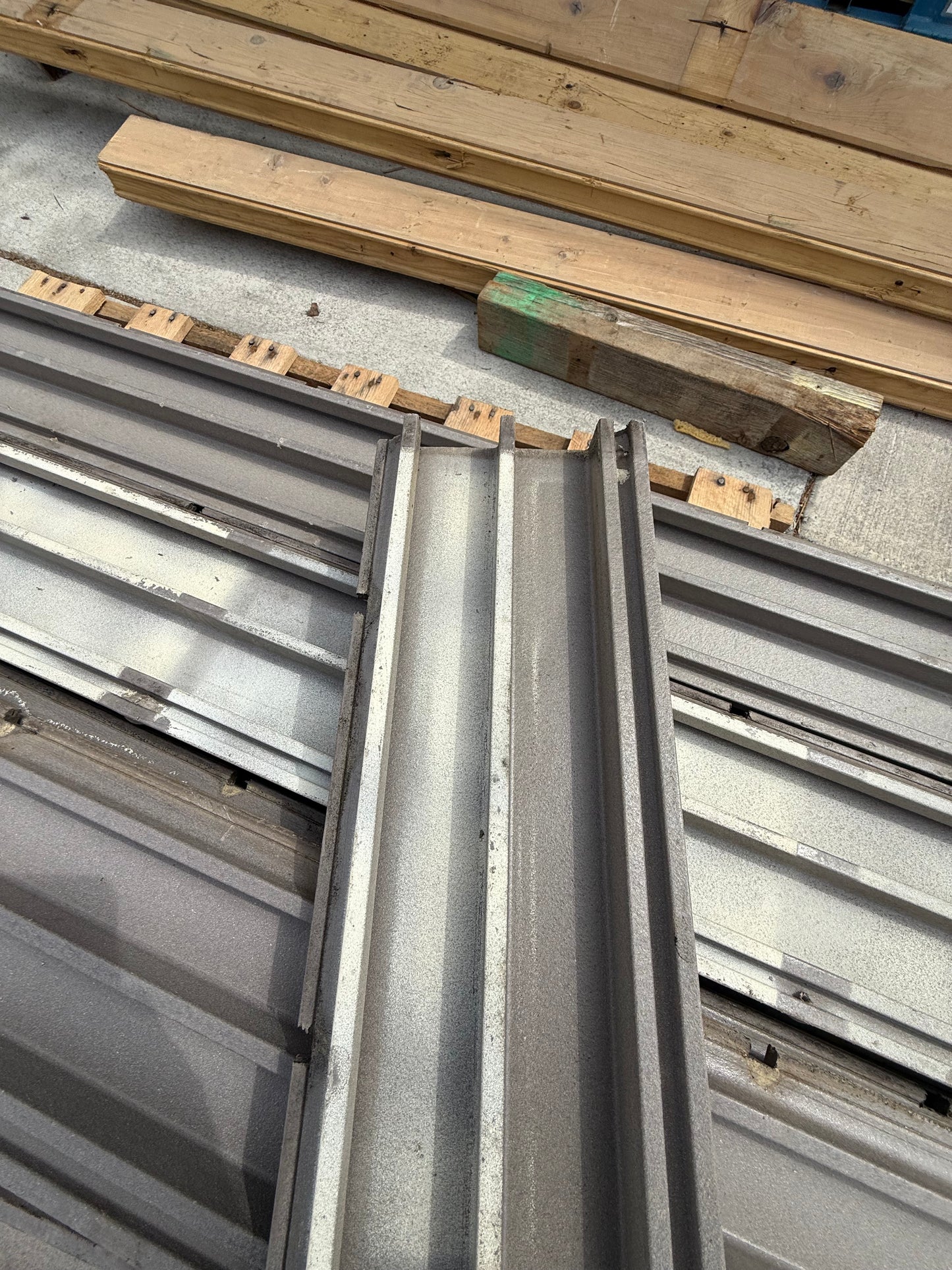 Composite Decking Boards, Hollow-Core Profile (300sqft) [#E414.09]