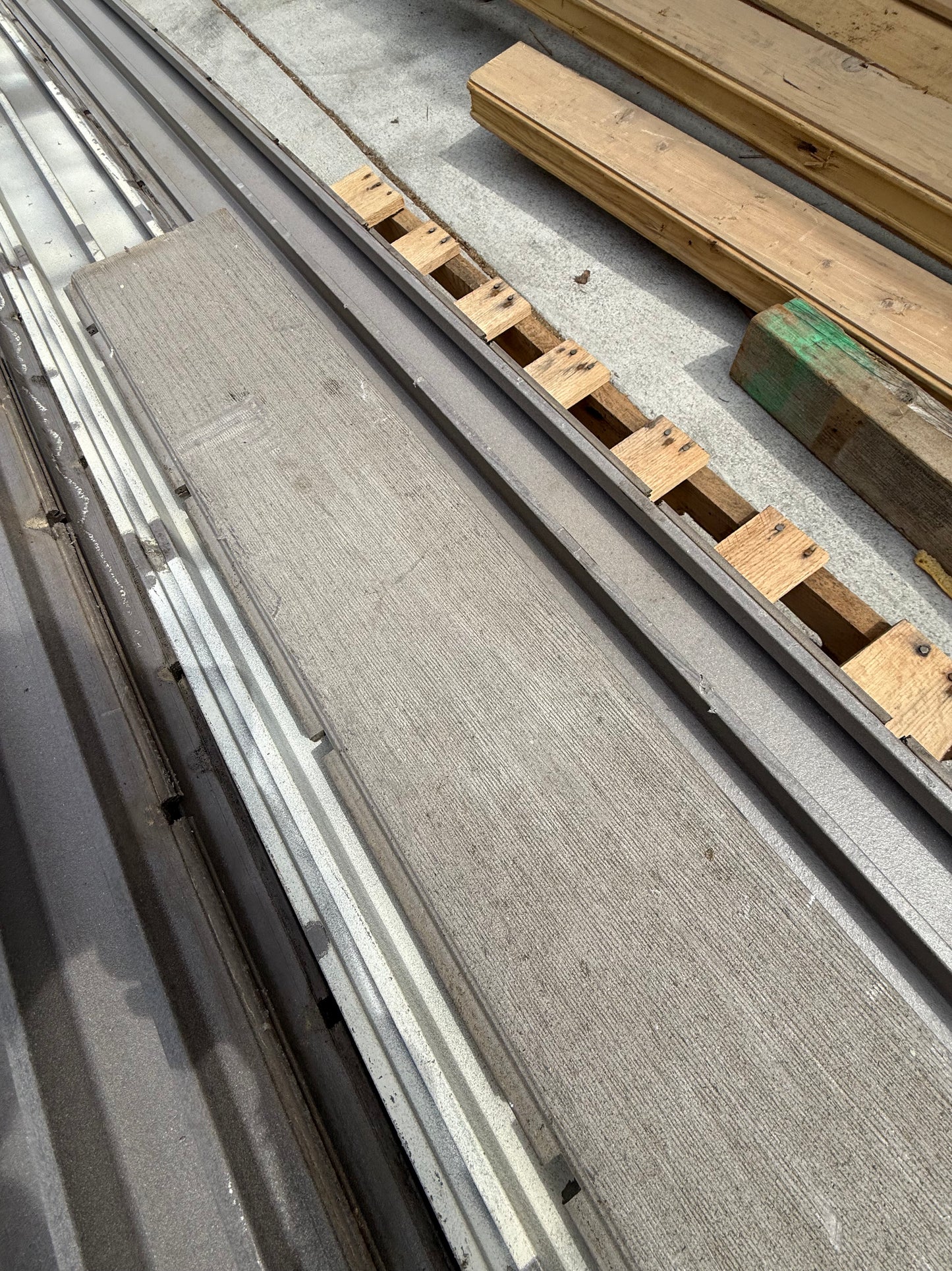 Composite Decking Boards, Hollow-Core Profile (300sqft) [#E414.09]