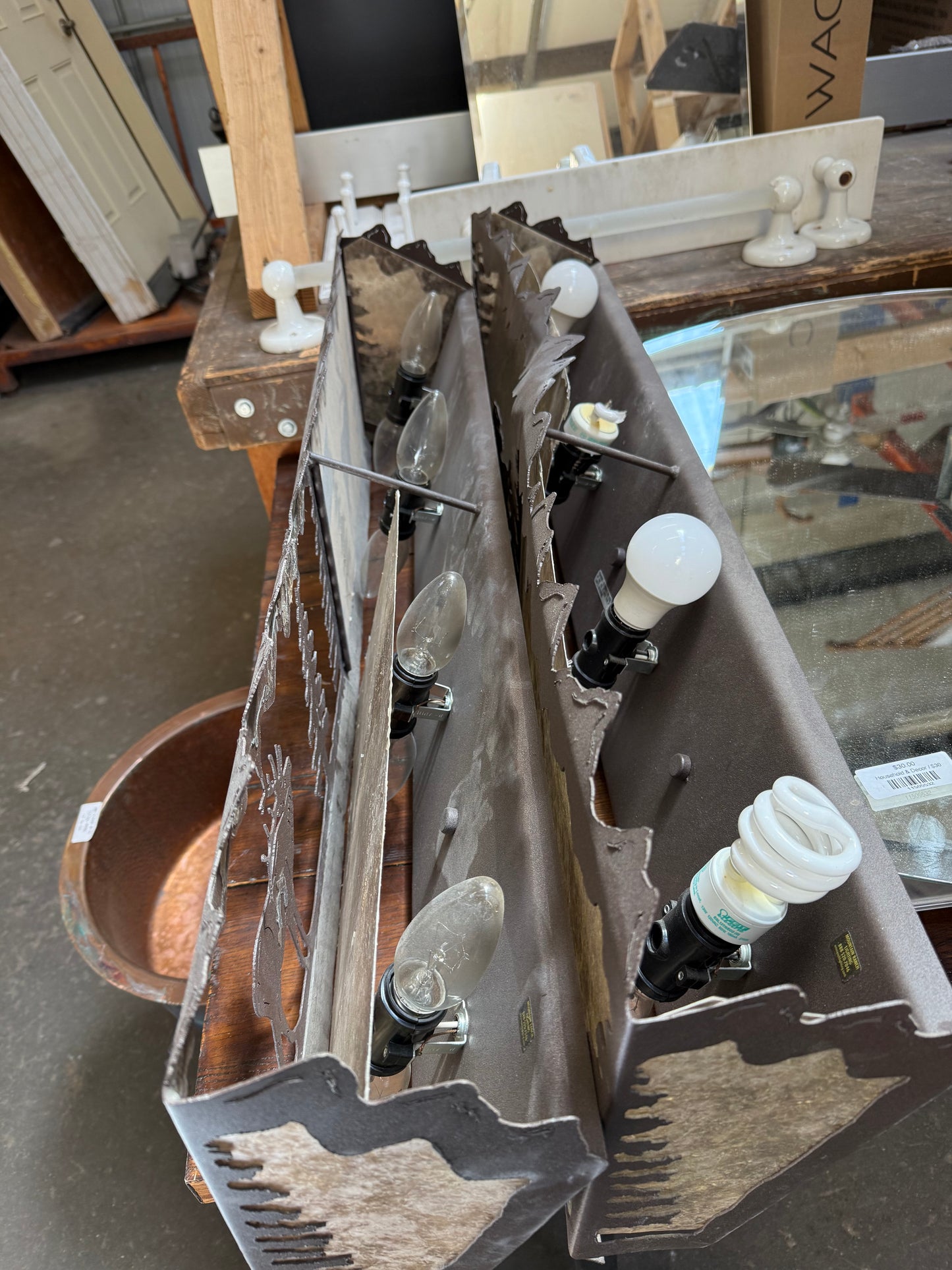 Mountain Ranch Rustic Vanity Light, Wildlife Scene [#E416.06]