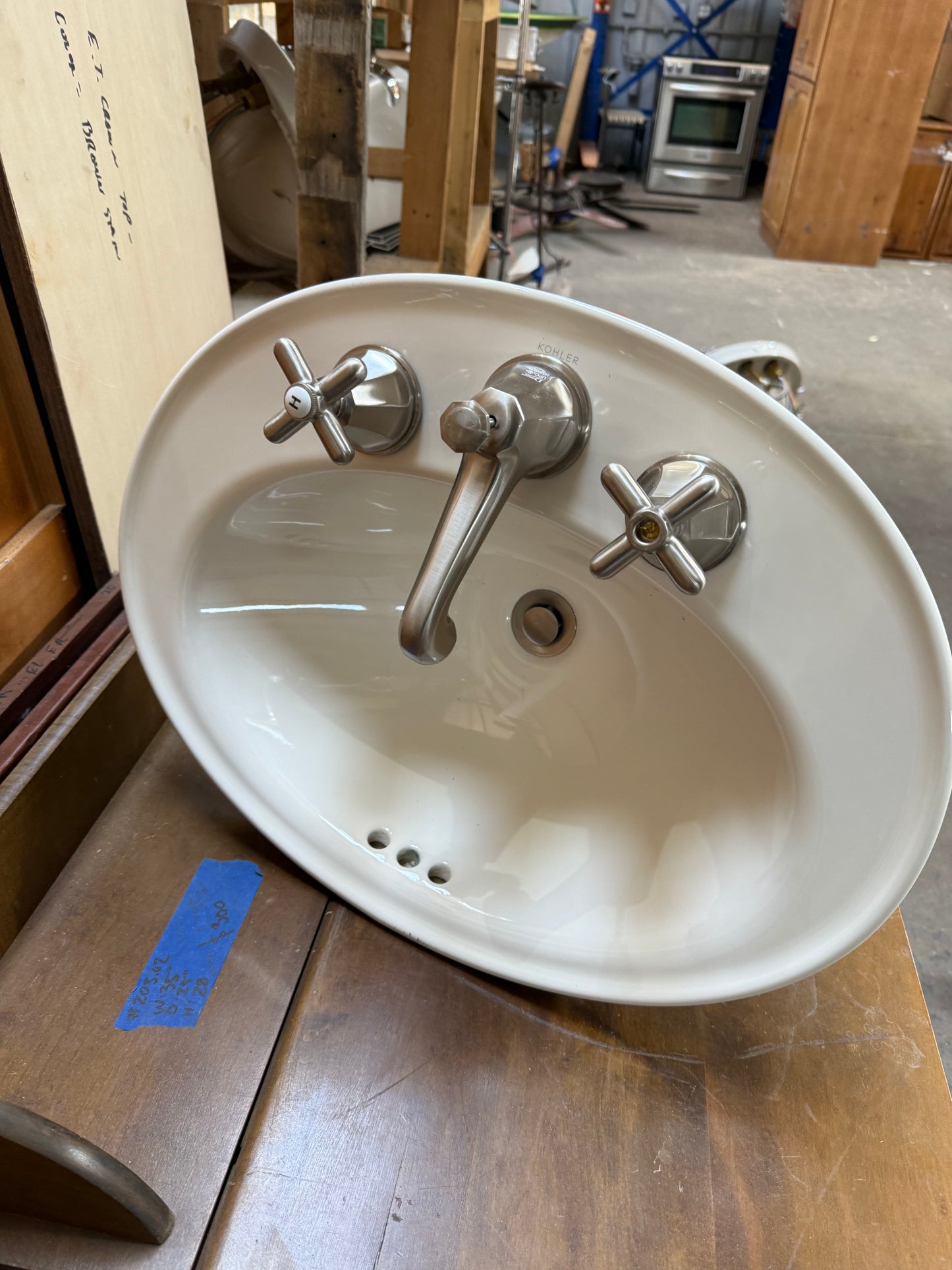 Kohler Wall-Mount Sink w/ Danze Faucet Set [#E416.09]