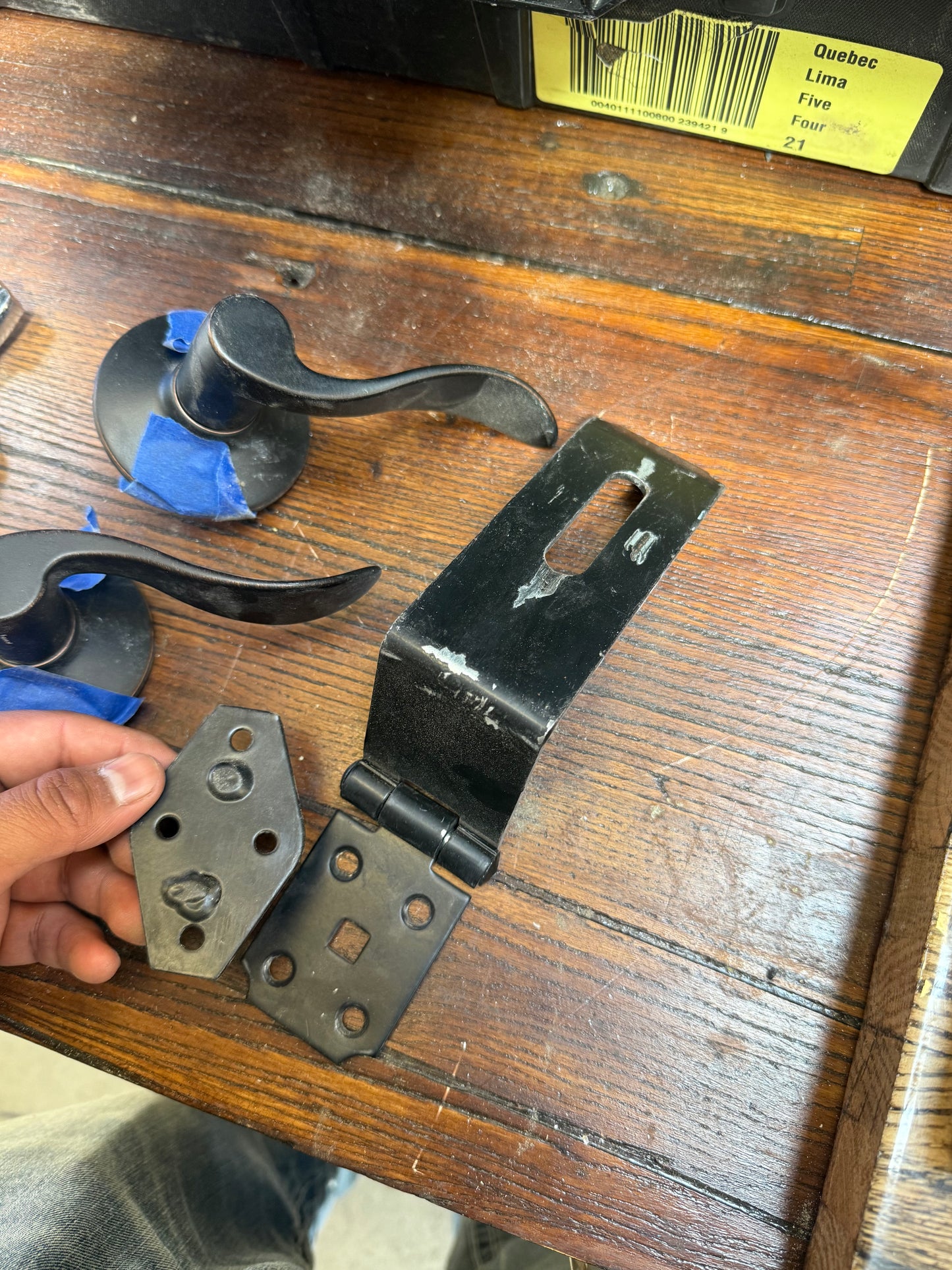 Barn Door Strap Hinge &amp; Handle Set, Black [#E421.12]