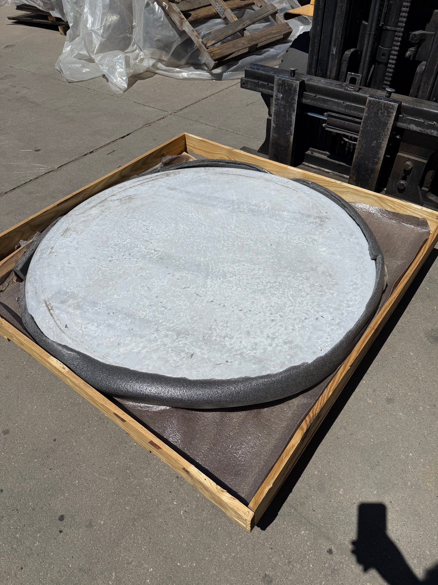 Round Concrete Patio Table Top 50" [#V130.60]