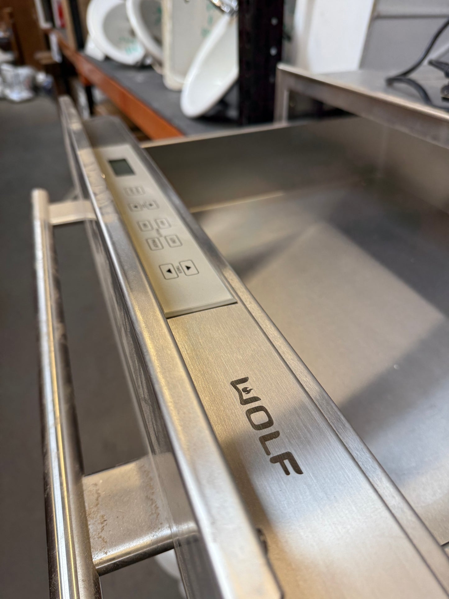 Wolf 30" Built-In Warming Drawer – Stainless Steel [#E505.03]