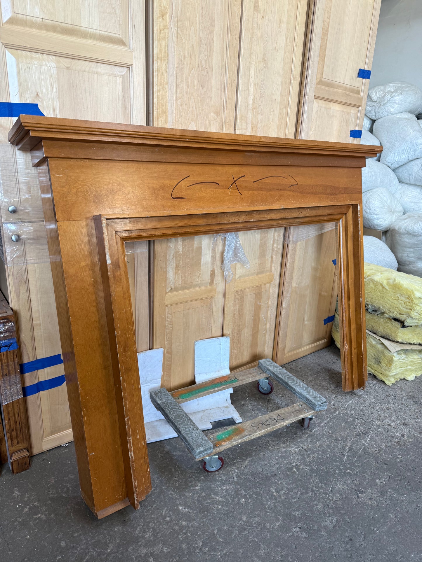 Traditional Wood Fireplace Mantel Surround [#E508.02]