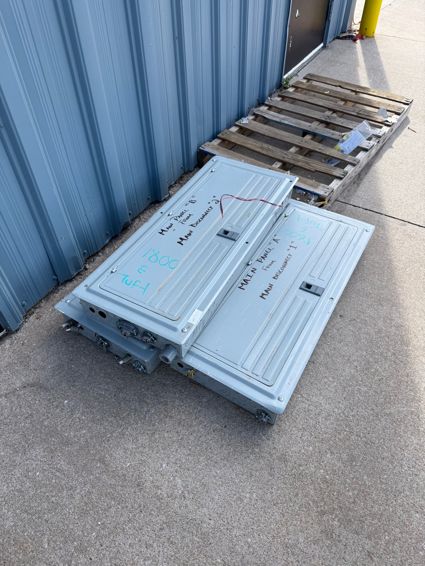 Siemens 200 Amp Indoor Load Center Panel [#E509.03]