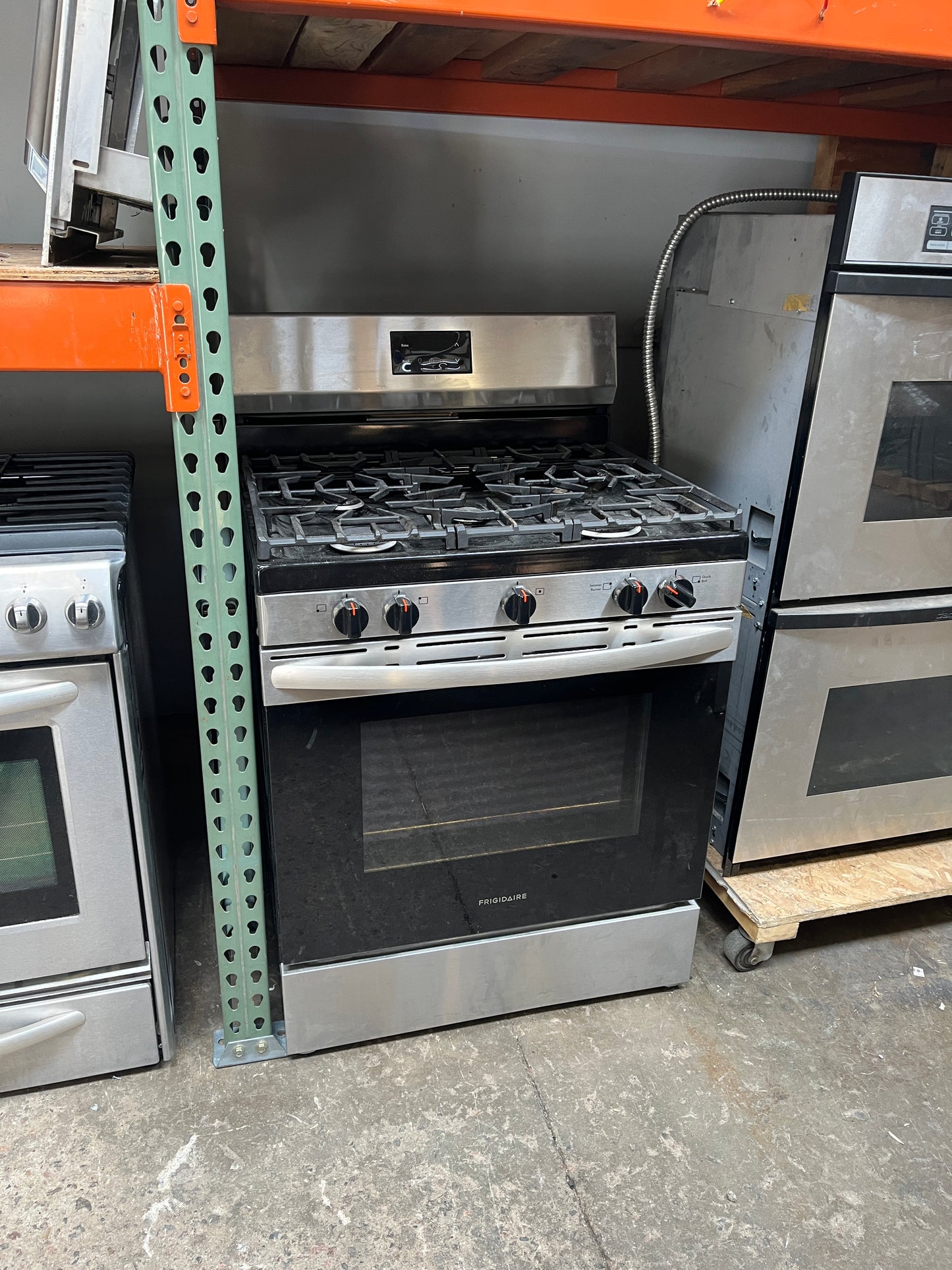 30in Reclaimed Frigidaire Gas Range, Black Stainless