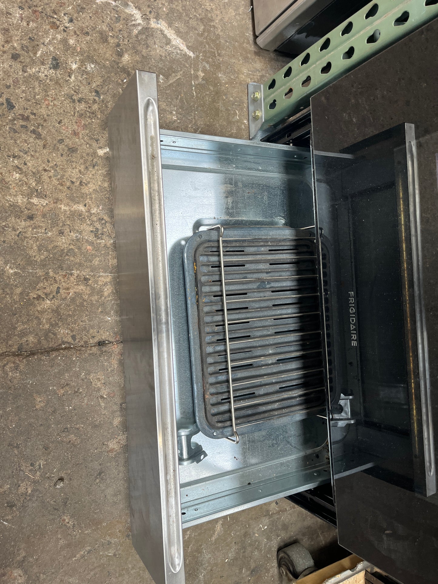 30in Reclaimed Frigidaire Gas Range, Black Stainless