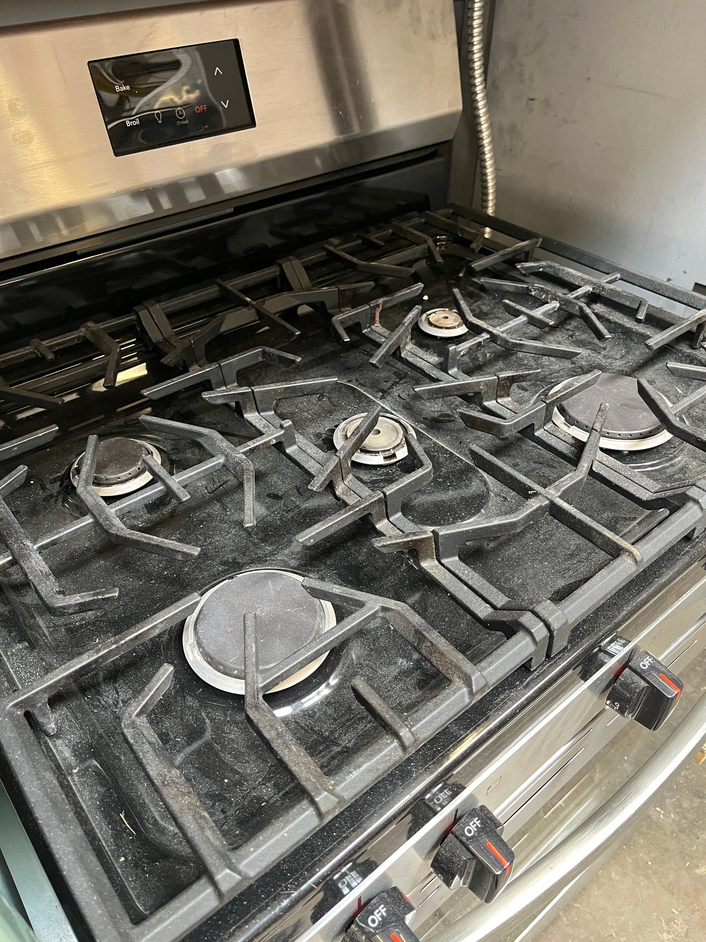 30in Reclaimed Frigidaire Gas Range, Black Stainless