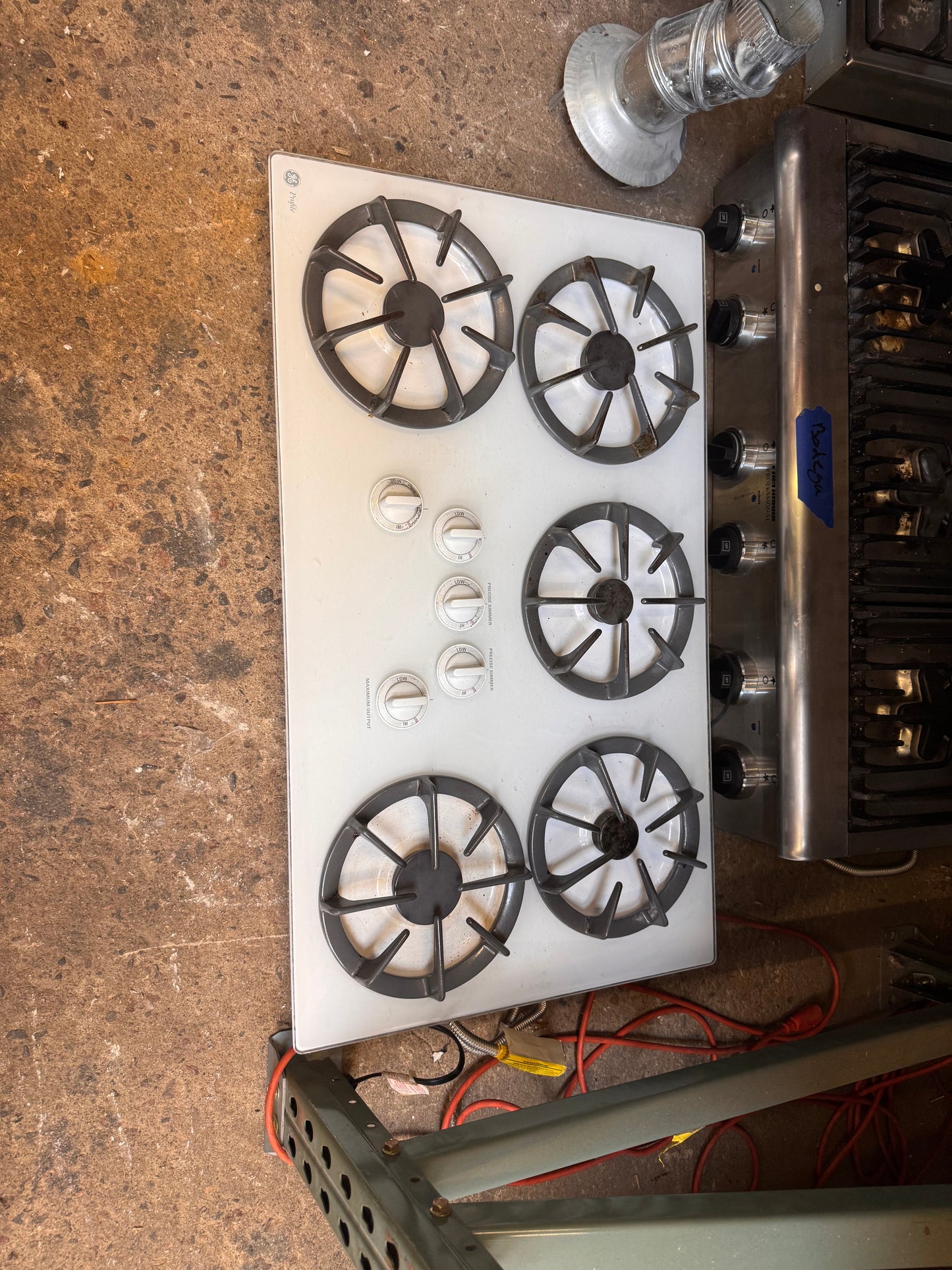 36in Reclaimed GE Profile Gas Cooktop, White