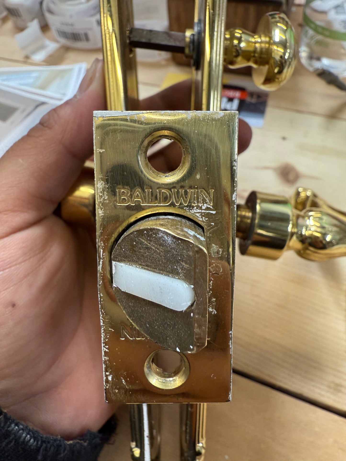 Baldwin Estate Privacy Lever Set, Polished Brass [#E519.02]