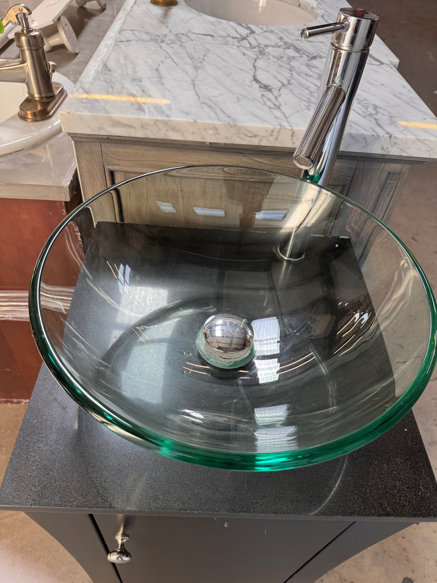 18in Vessel Sink Vanity, Black Finish
