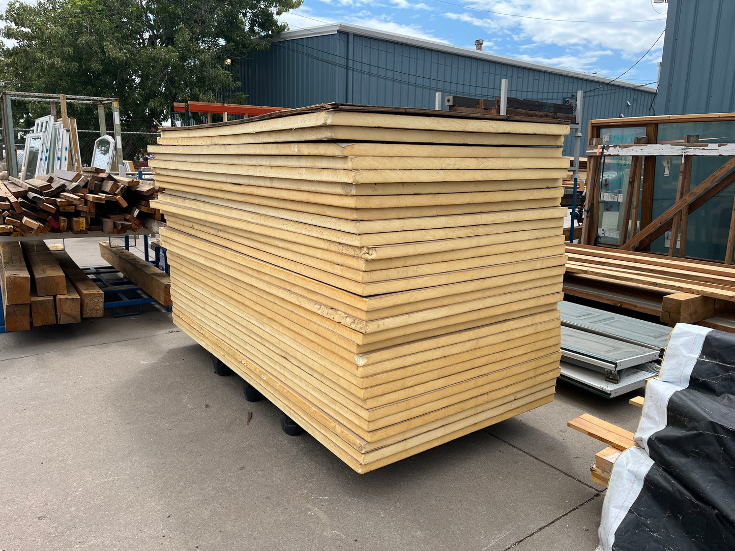 Polyiso Insulation Board, 4x8ft, 1.75in Thick