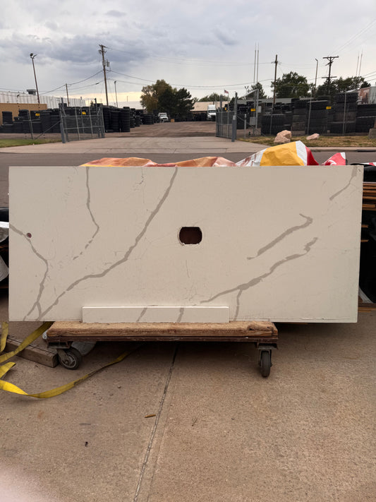Reclaimed Quartz Shower Wall Panel, White Marble Look