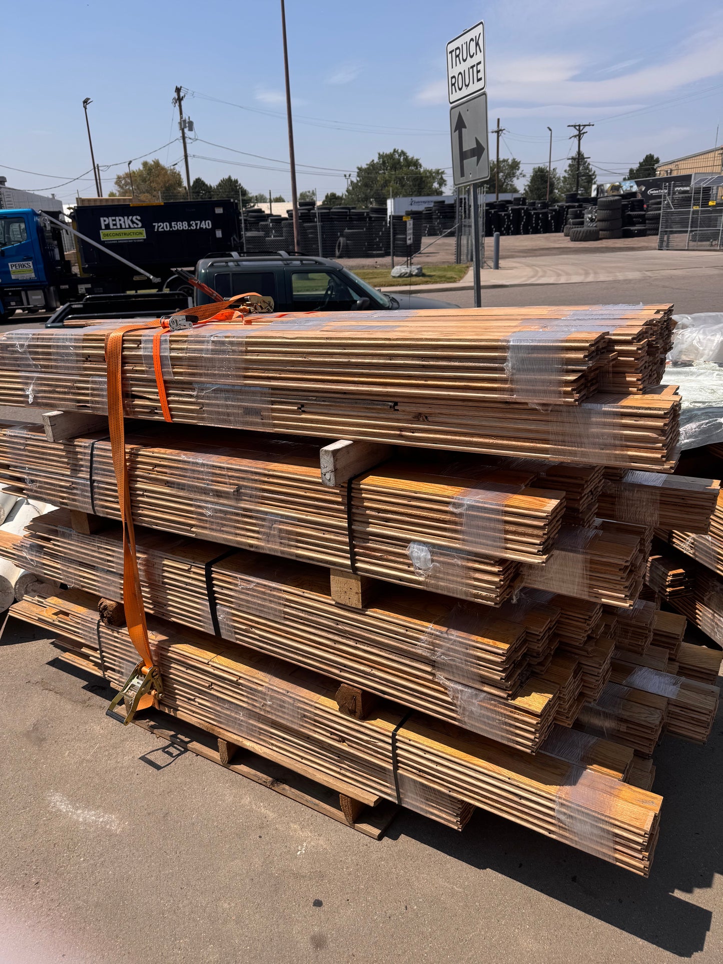 Oak Reclaimed Flooring, 2.25in, 625 sqft